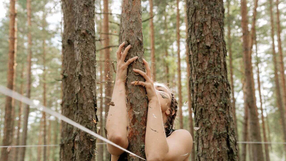 How to Properly Ground Yourself to the Earth Naturally - Premium Grounding
