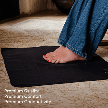 feet on grounding mat